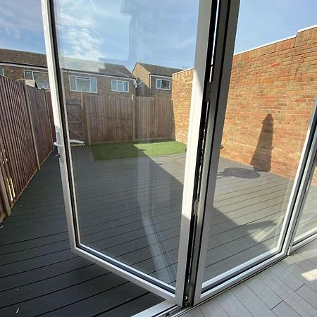 The Bay Apartment Edgware Esterno foto
