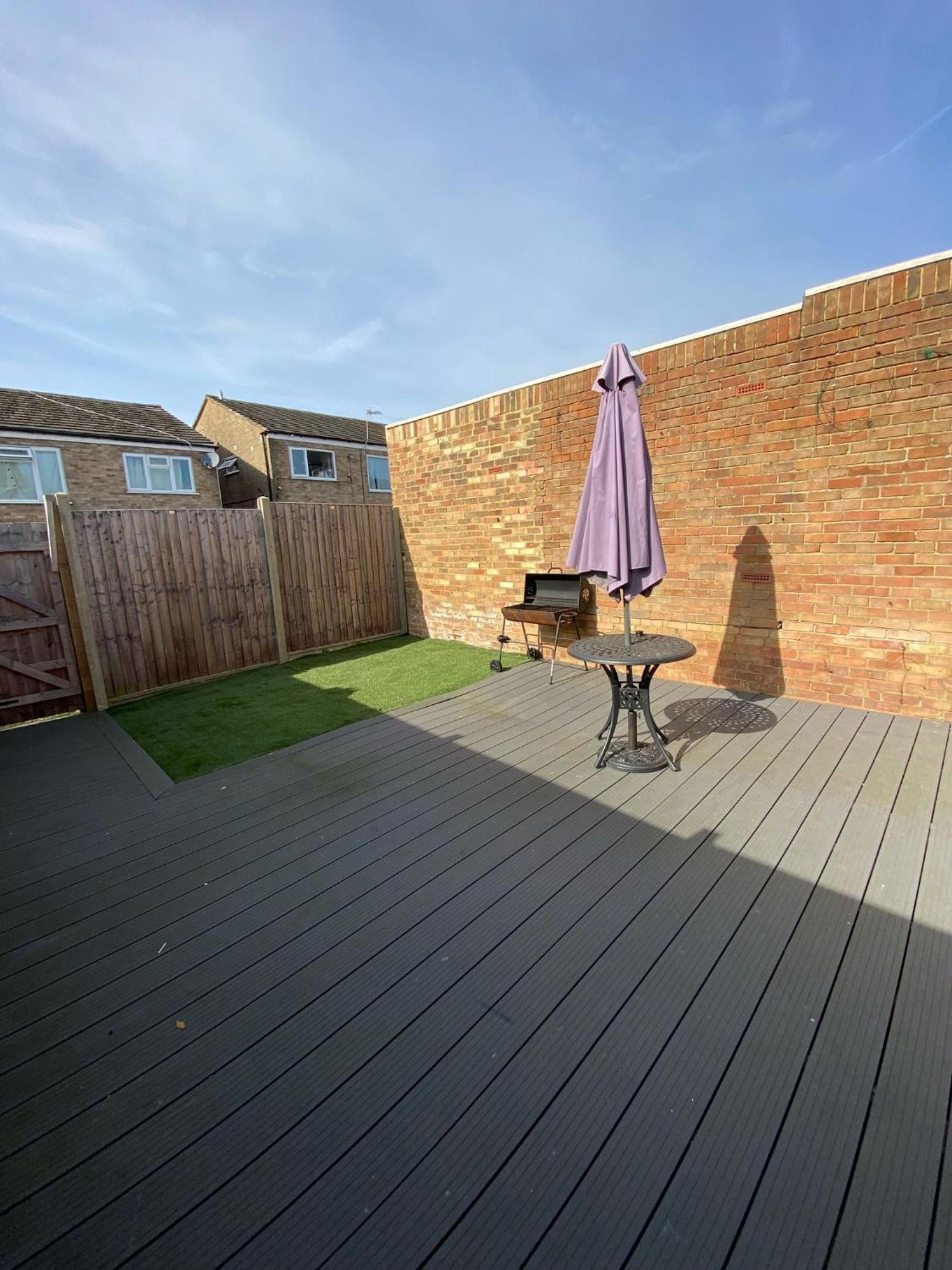 The Bay Apartment Edgware Esterno foto